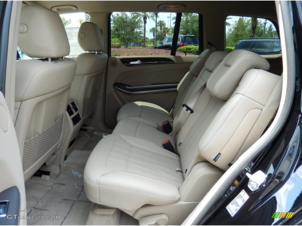 2014 Mercedes-Benz GL 450 4Matic Rear Seat Photo #84241358