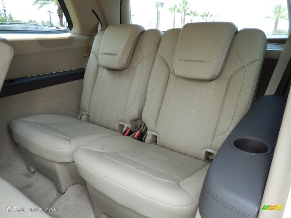 Almond Beige Interior 2014 Mercedes Benz Gl 450 4matic Photo