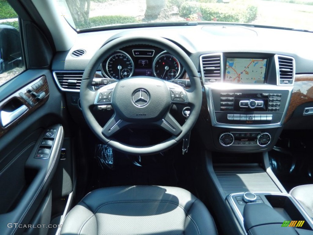 2014 Mercedes-Benz ML 350 Black Dashboard Photo #84241739