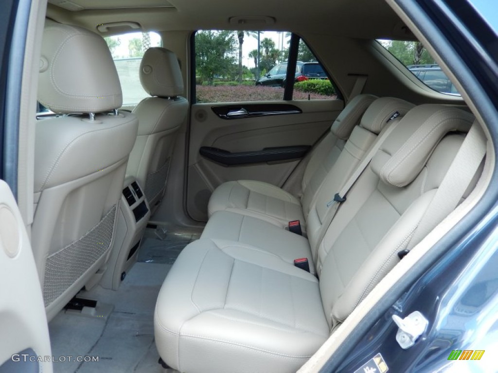Almond Beige Interior 2014 Mercedes-Benz ML 350 Photo #84242627