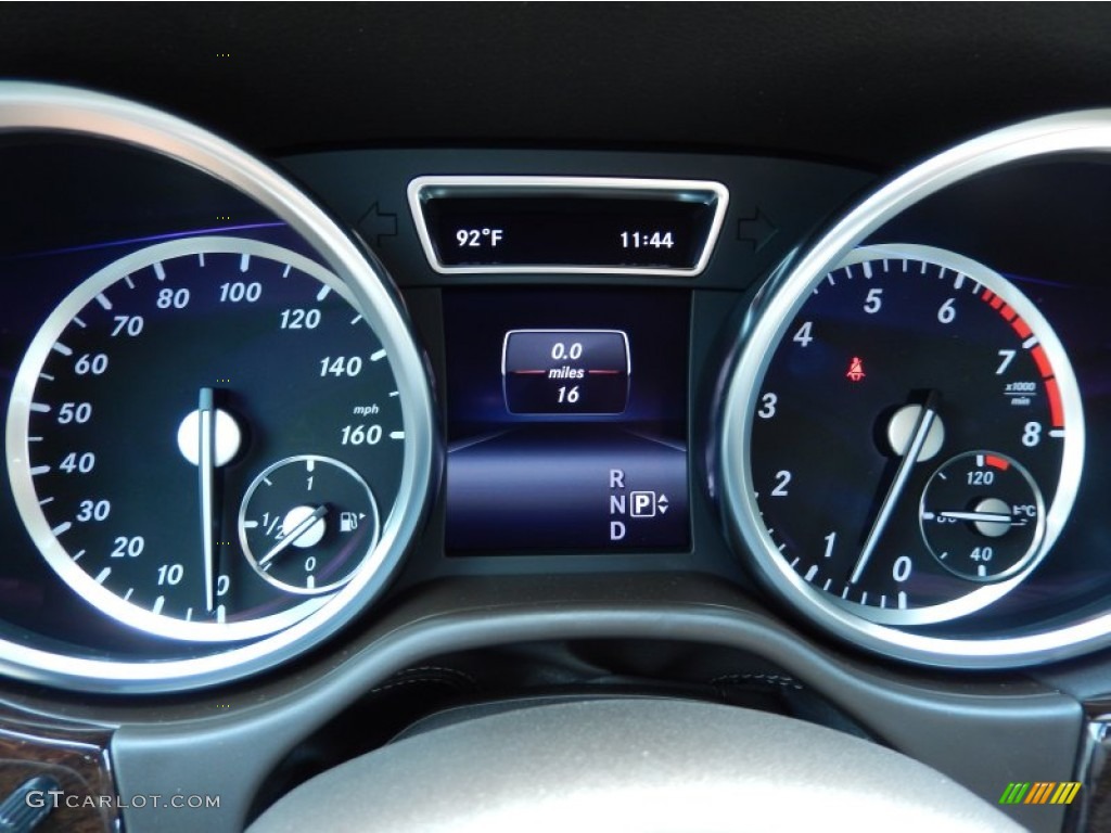 2014 Mercedes-Benz ML 350 Gauges Photo #84242702