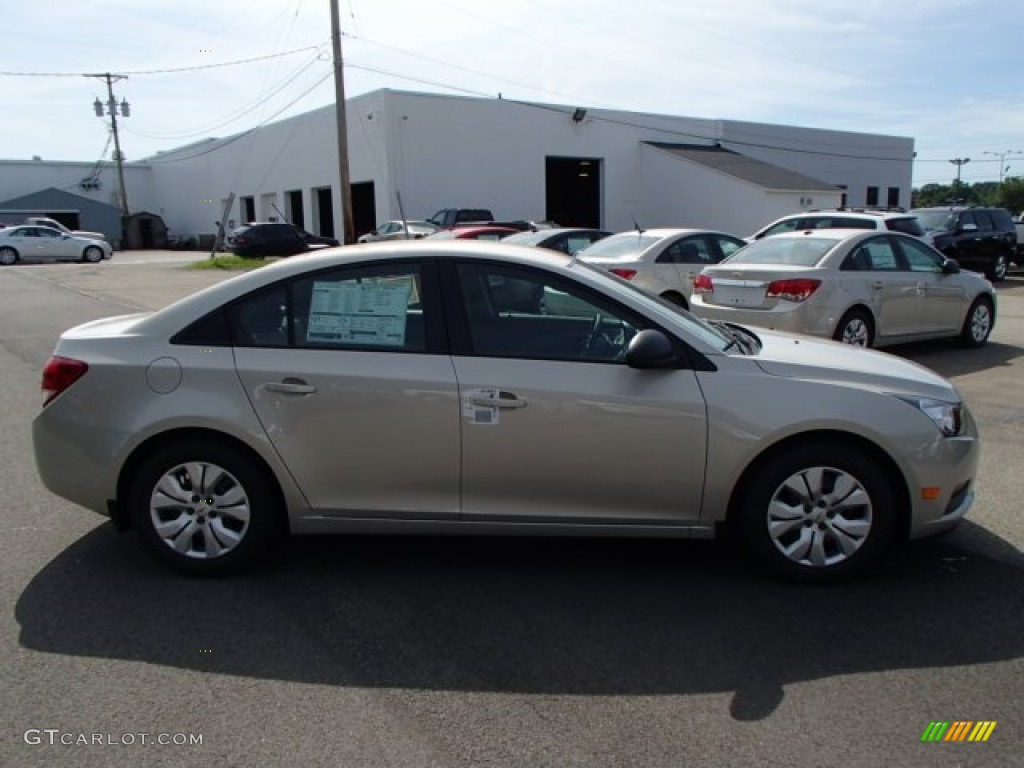 2014 Cruze LS - Champagne Silver Metallic / Jet Black/Medium Titanium photo #1