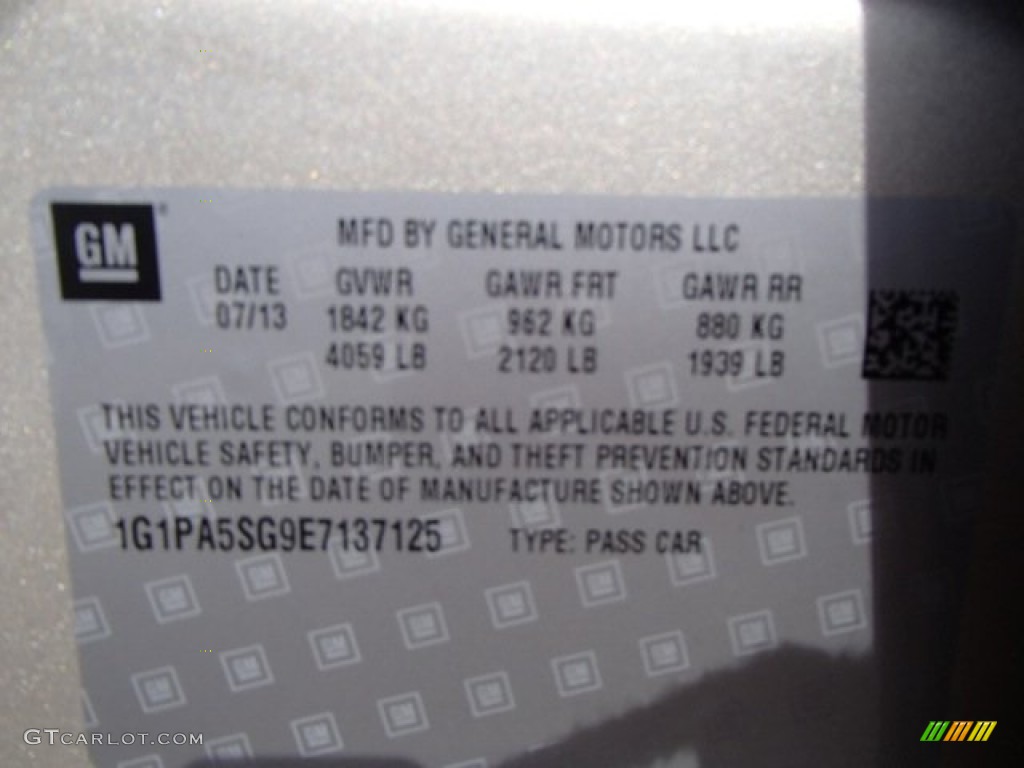 2014 Cruze LS - Champagne Silver Metallic / Jet Black/Medium Titanium photo #20