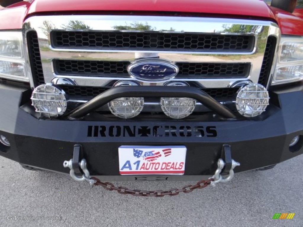 2005 F250 Super Duty Lariat Crew Cab 4x4 - Red Clearcoat / Tan photo #34