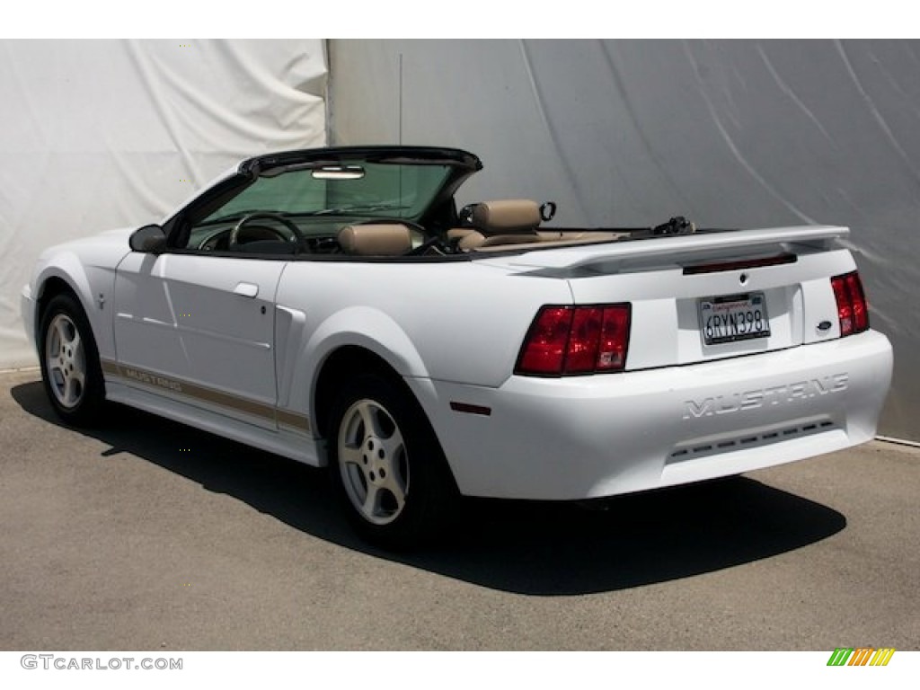 2002 Mustang V6 Convertible - Oxford White / Medium Parchment photo #11