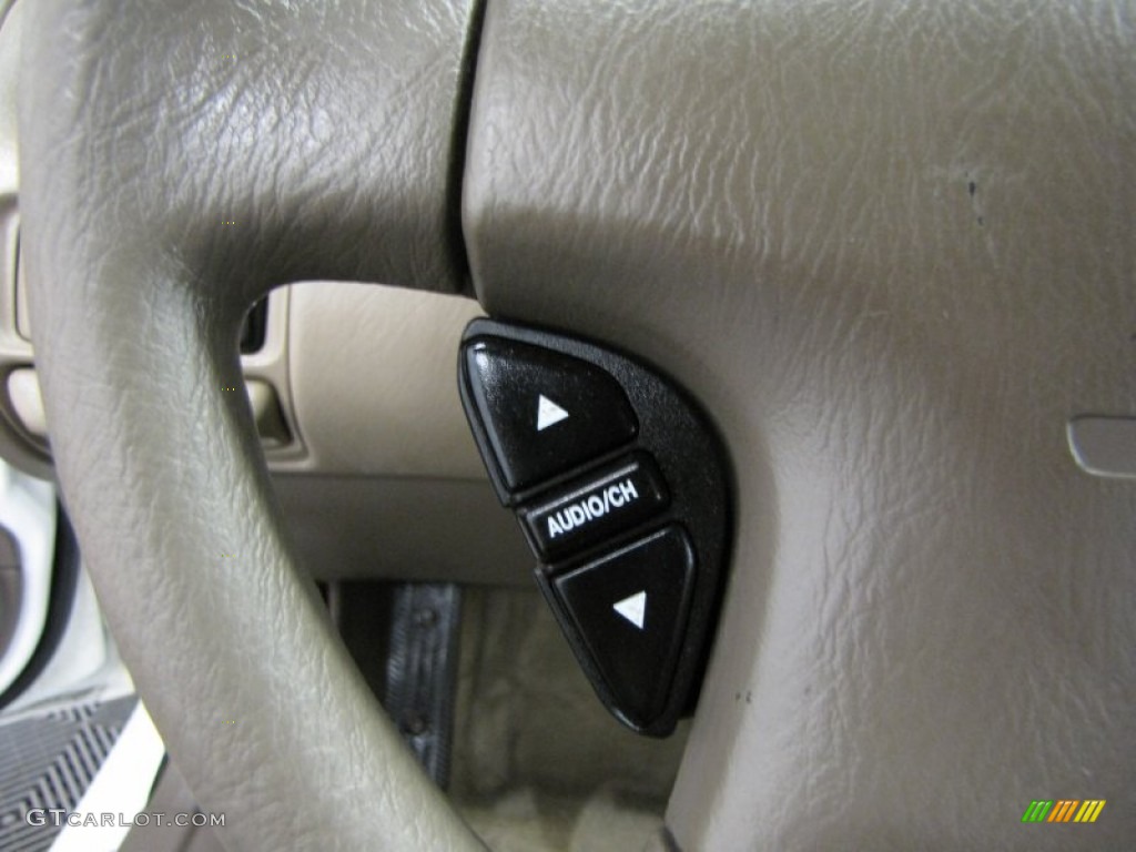 2002 Accord EX Sedan - Taffeta White / Ivory photo #16