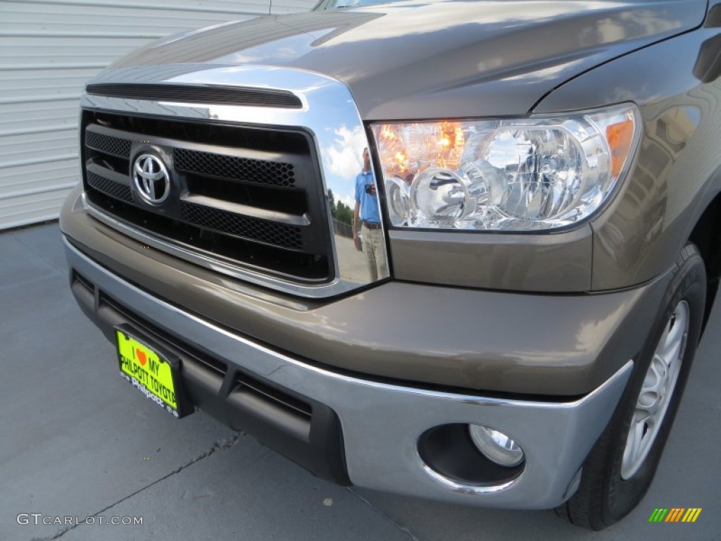 2010 Tundra CrewMax 4x4 - Pyrite Brown Mica / Sand Beige photo #10