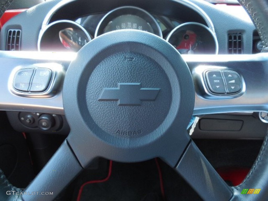 2004 SSR  - Redline Red / Ebony photo #20