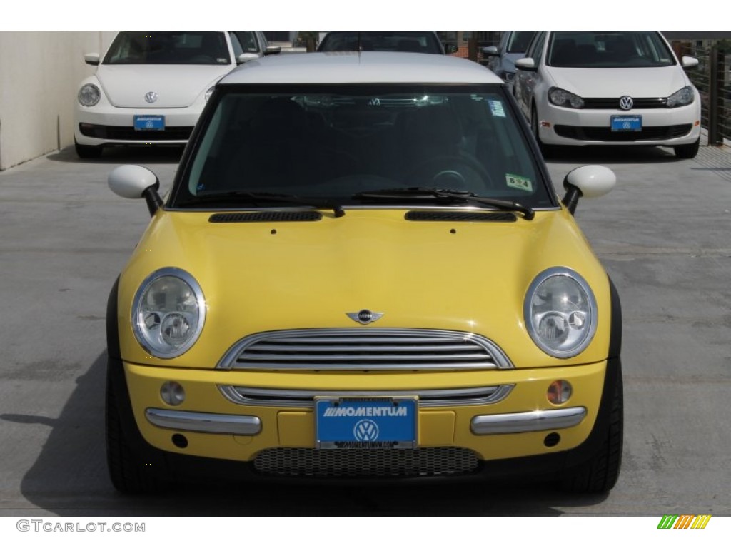 2003 Cooper Hardtop - Liquid Yellow / Panther Black photo #2