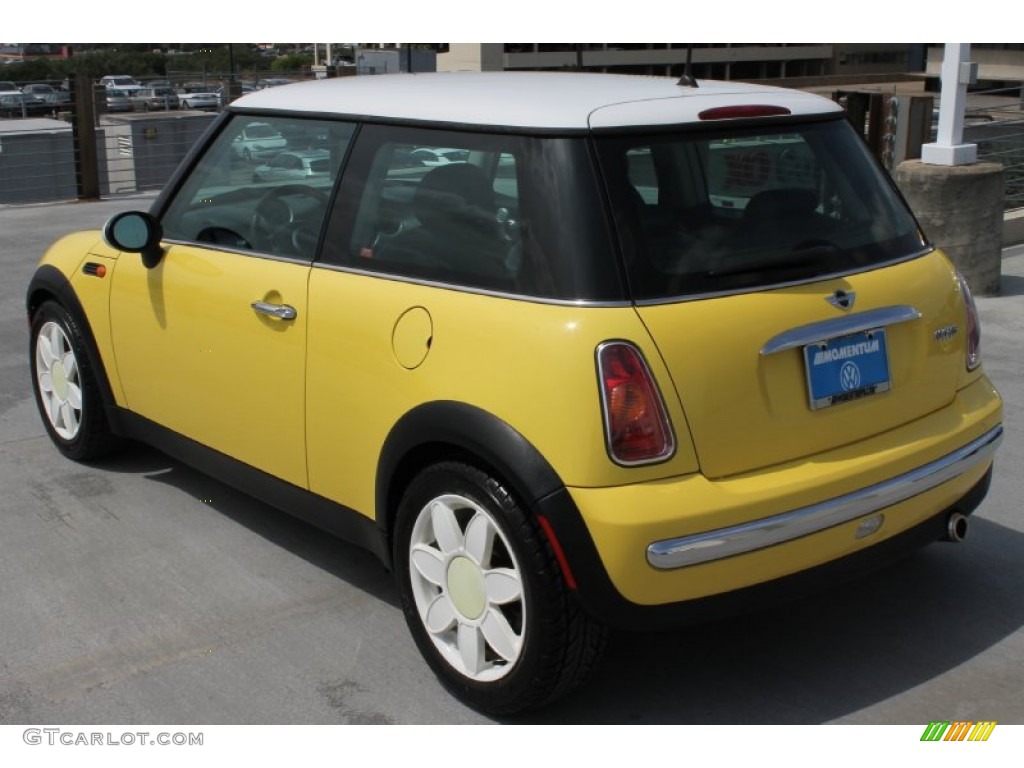 2003 Cooper Hardtop - Liquid Yellow / Panther Black photo #7