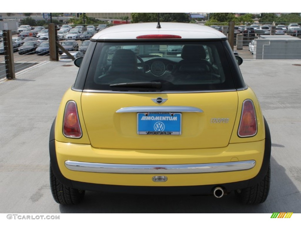 2003 Cooper Hardtop - Liquid Yellow / Panther Black photo #8