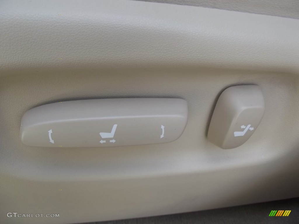 2011 RX 350 AWD - Aurora White Pearl / Light Gray photo #20