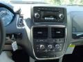 Maximum Steel Metallic - Grand Caravan SE Photo No. 15