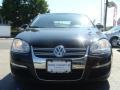 Black - Jetta SE Sedan Photo No. 2