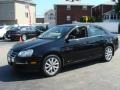 Black - Jetta SE Sedan Photo No. 3