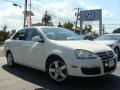 Campanella White - Jetta SE Sedan Photo No. 1