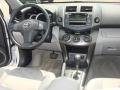 Super White - RAV4 I4 Photo No. 15