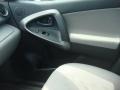 Super White - RAV4 I4 Photo No. 21