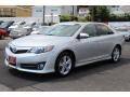 Classic Silver Metallic - Camry SE Photo No. 3