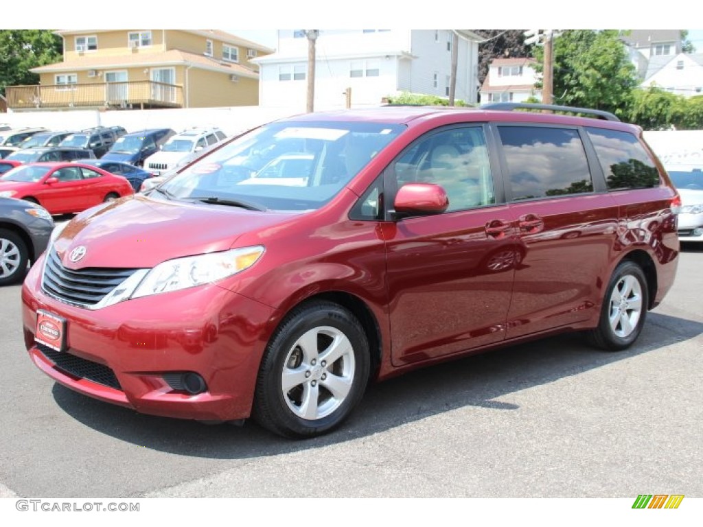 2011 Sienna LE - Salsa Red Pearl / Light Gray photo #3