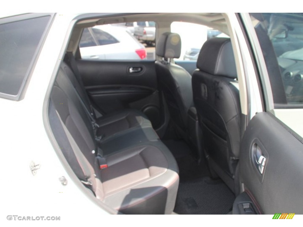 2011 Rogue SL AWD - Pearl White / Black photo #9