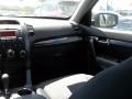Ebony Black - Sorento LX V6 Photo No. 33