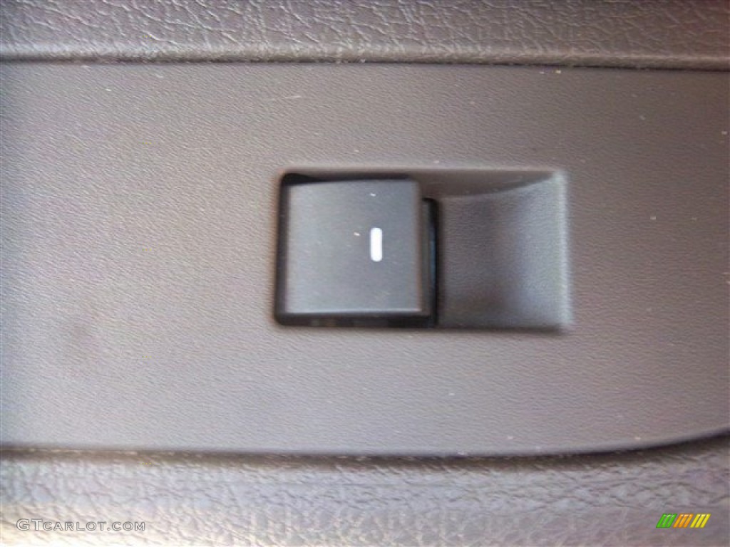 2010 F150 Lariat SuperCrew - Red Candy Metallic / Tan photo #15