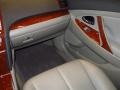 Super White - Camry LE Photo No. 12