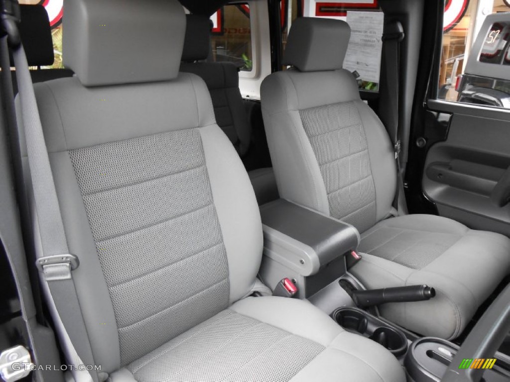 2009 Jeep Wrangler Unlimited Rubicon 4x4 Front Seat Photo #84286102