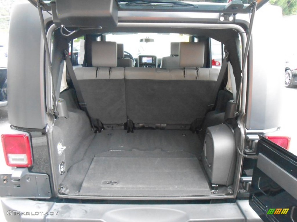 2009 Jeep Wrangler Unlimited Rubicon 4x4 Trunk Photo #84286155