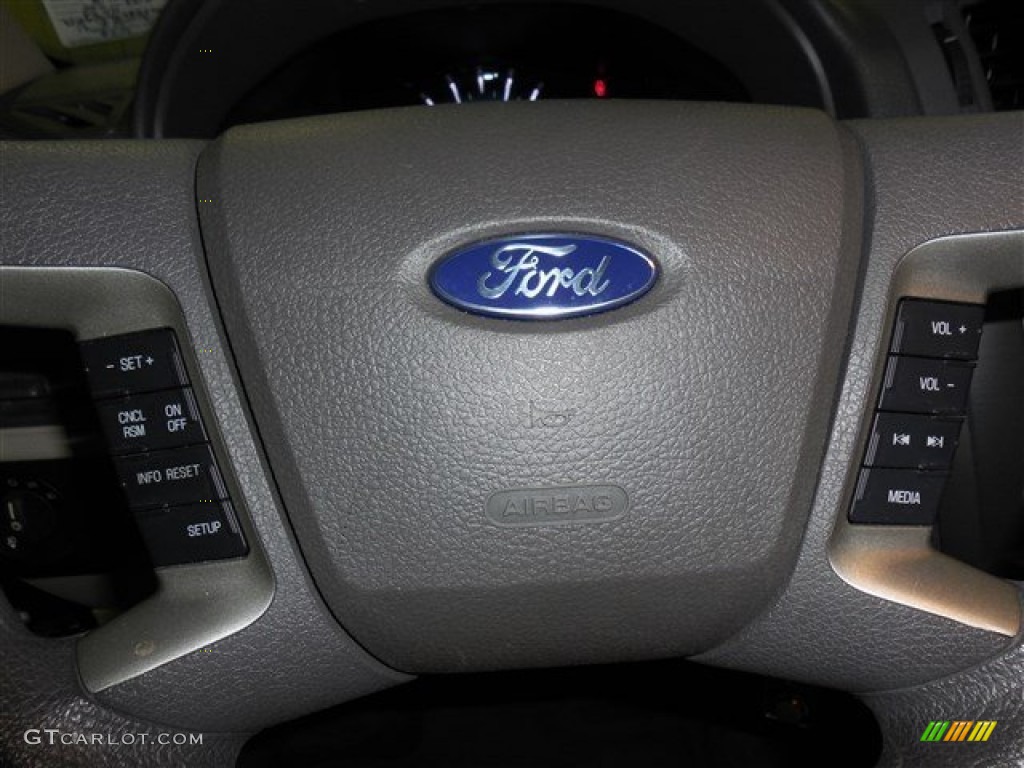 2010 Fusion SE V6 - Tuxedo Black Metallic / Camel photo #15