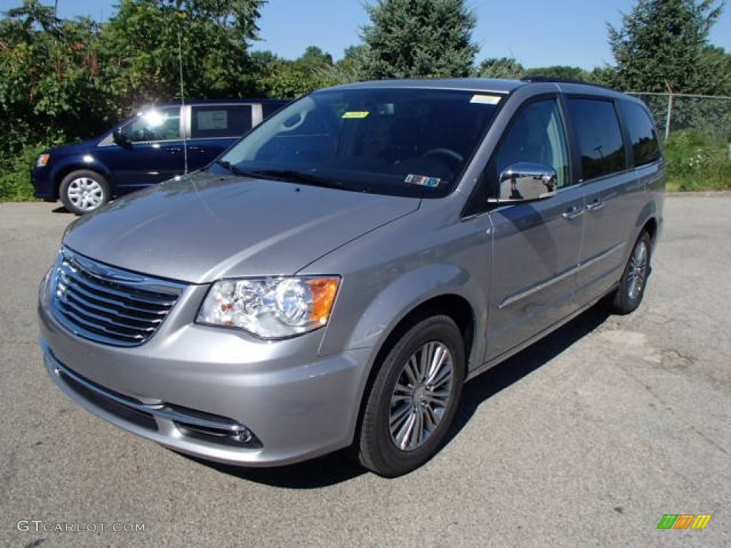 Billet Silver Metallic 2014 Chrysler Town & Country Touring-L Exterior Photo #84289431