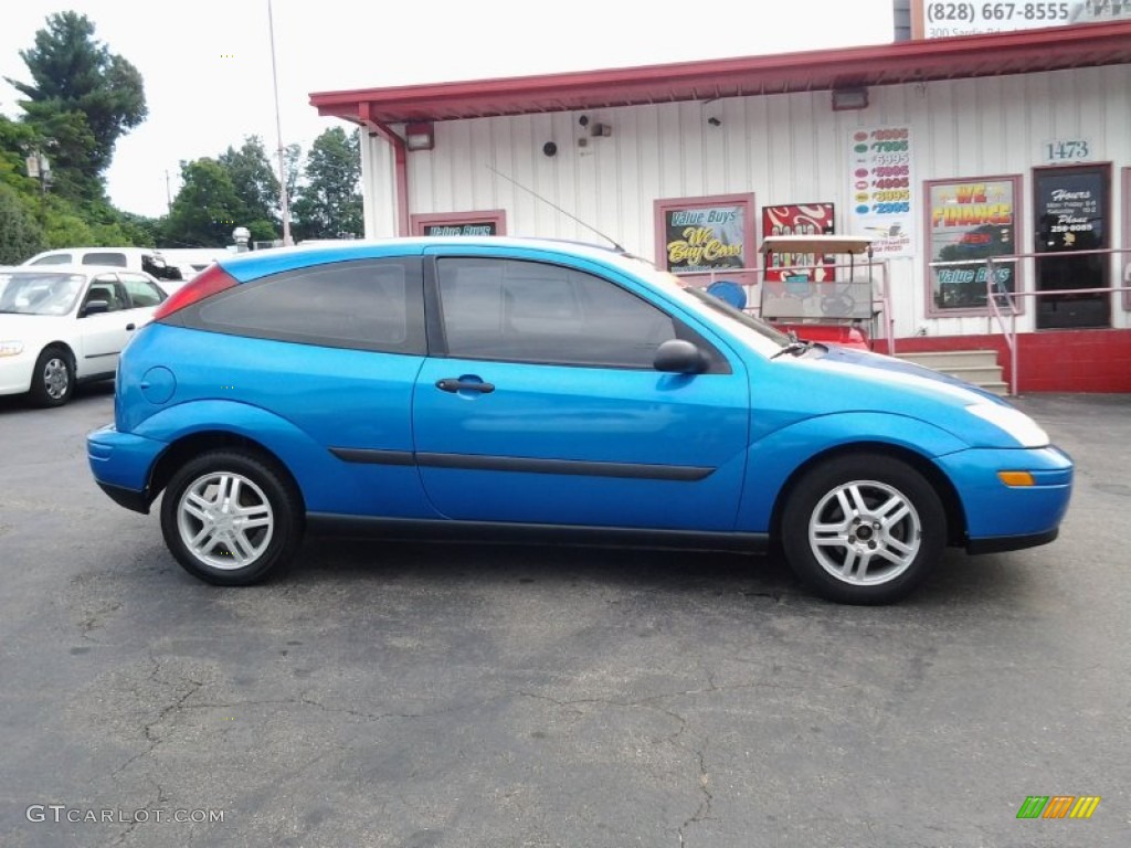 2000 Focus ZX3 Coupe - Light Sapphire Blue Metallic / Medium Graphite photo #3