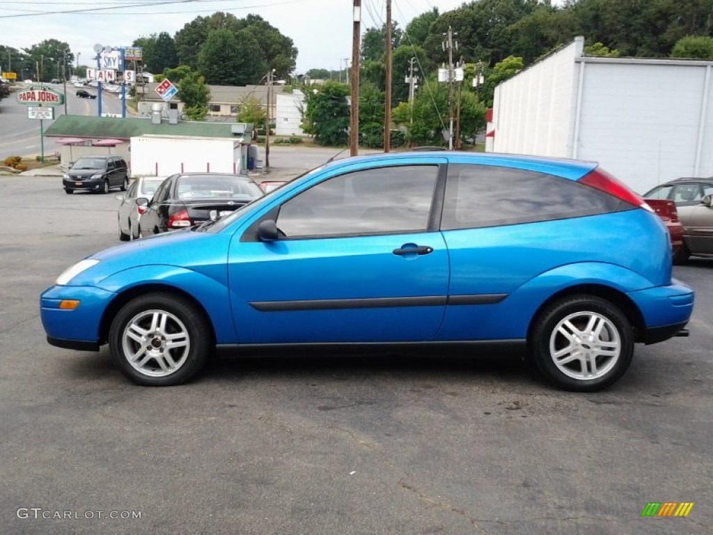 2000 Focus ZX3 Coupe - Light Sapphire Blue Metallic / Medium Graphite photo #7
