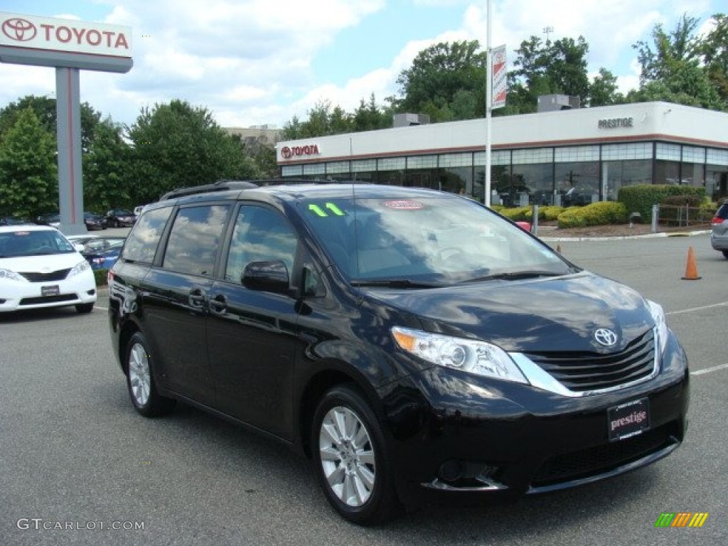 2011 Sienna LE AWD - Black / Bisque photo #1