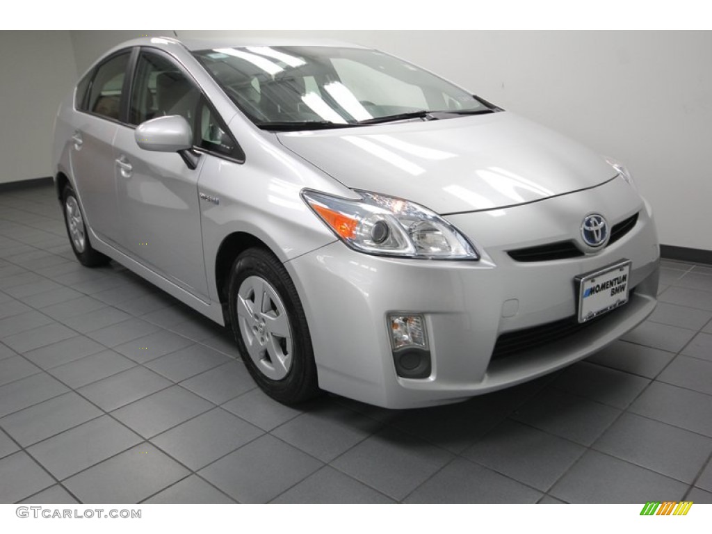 2010 Prius Hybrid III - Classic Silver Metallic / Misty Gray photo #1