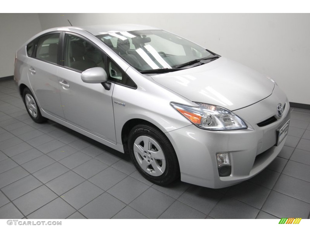 2010 Prius Hybrid III - Classic Silver Metallic / Misty Gray photo #8