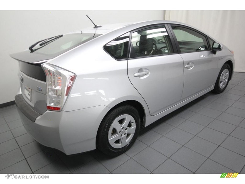 2010 Prius Hybrid III - Classic Silver Metallic / Misty Gray photo #11