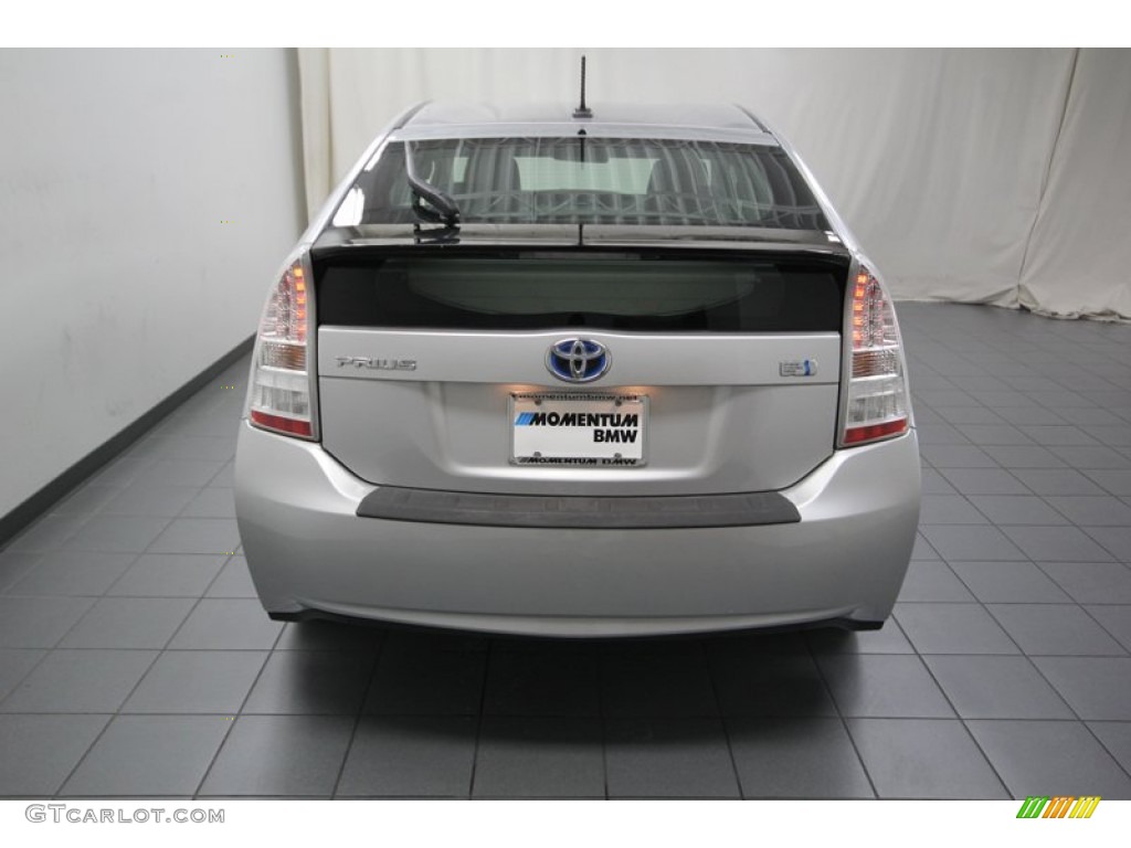 2010 Prius Hybrid III - Classic Silver Metallic / Misty Gray photo #12