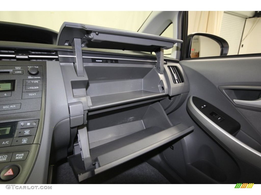 2010 Prius Hybrid III - Classic Silver Metallic / Misty Gray photo #18