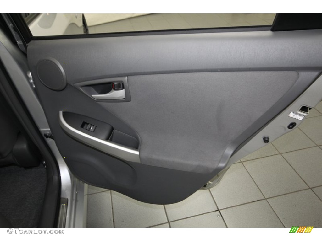 2010 Prius Hybrid III - Classic Silver Metallic / Misty Gray photo #34