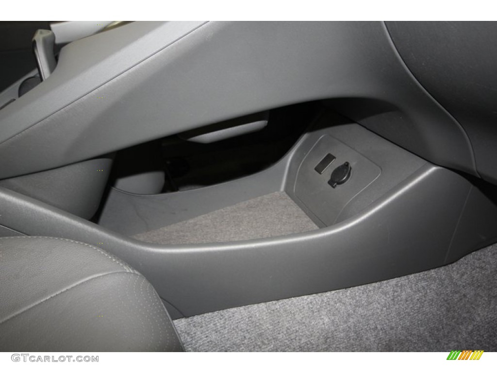 2010 Prius Hybrid III - Classic Silver Metallic / Misty Gray photo #38