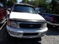 1997 Oxford White Ford Expedition XLT 4x4  photo #2