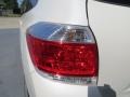 2013 Blizzard White Pearl Toyota Highlander SE  photo #11