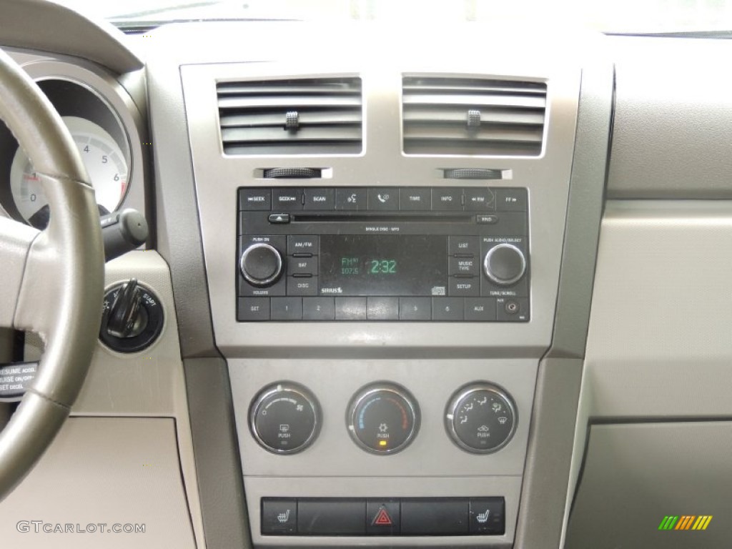 2008 Avenger SXT - Sunburst Orange Pearl / Dark Khaki/Light Graystone photo #20