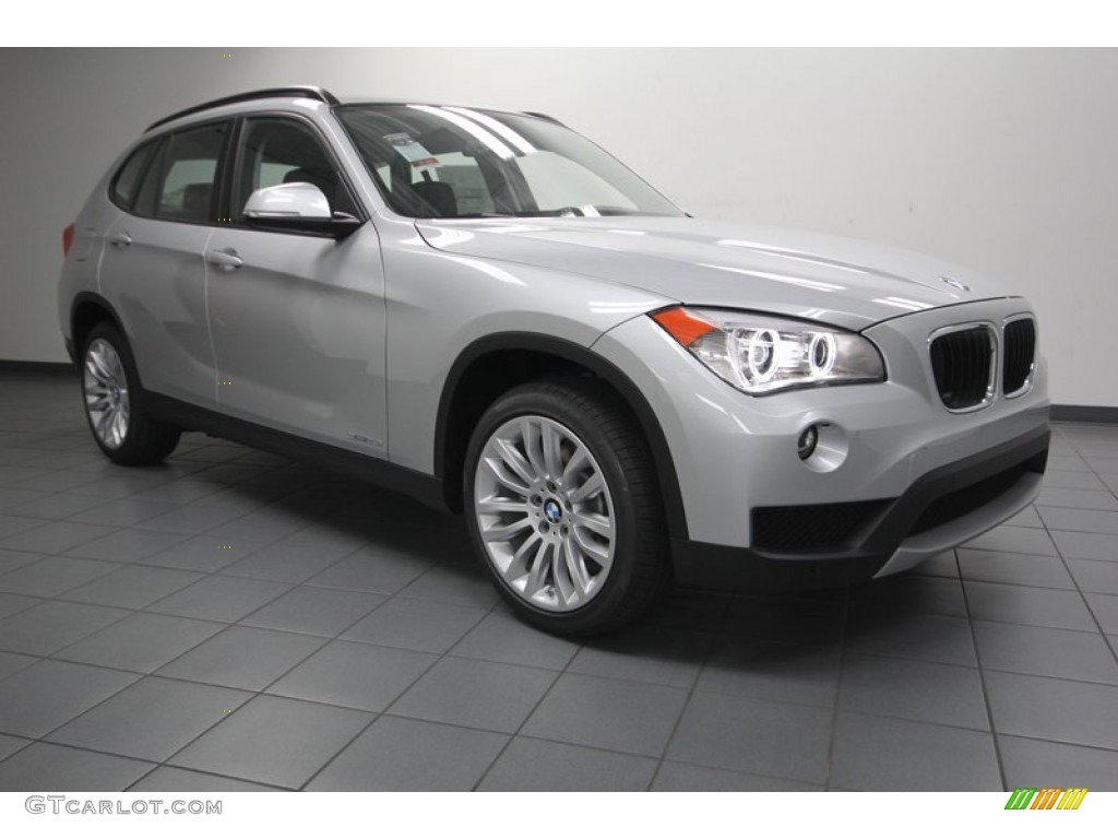 Glacier Silver Metallic BMW X1