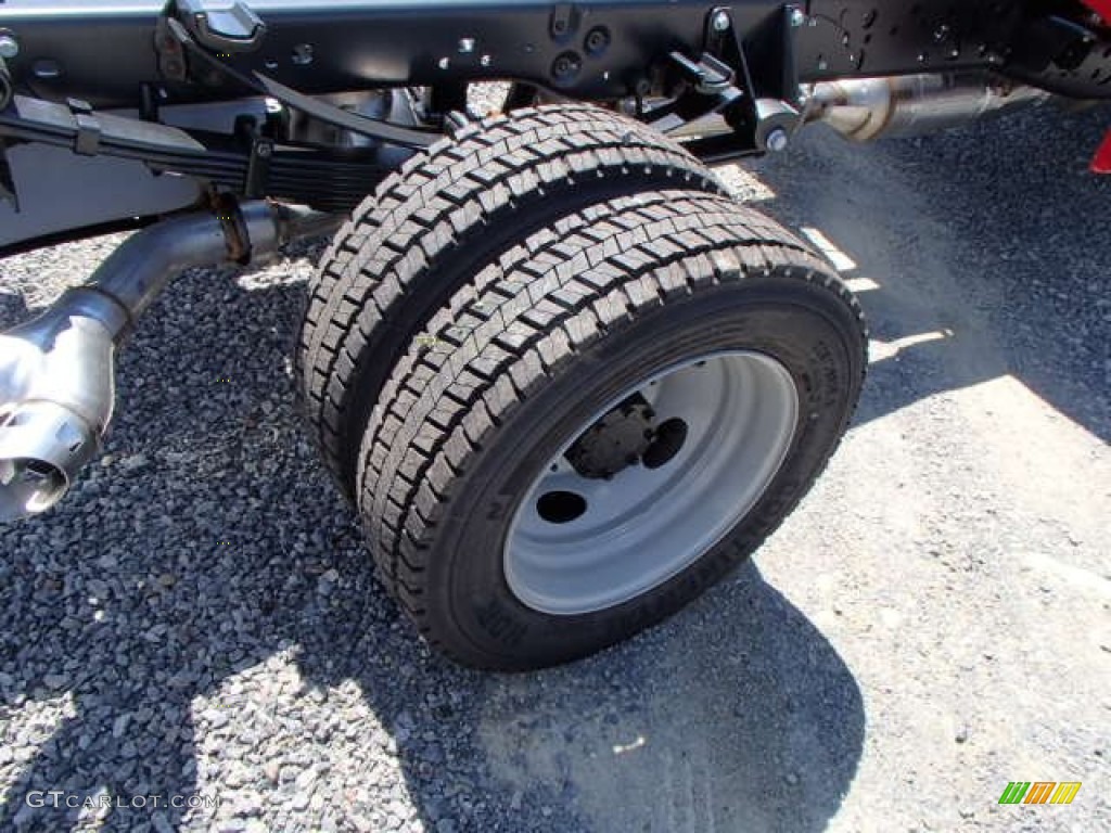 2014 Ford F550 Super Duty XL SuperCab 4x4 Chassis Wheel Photo #84301410