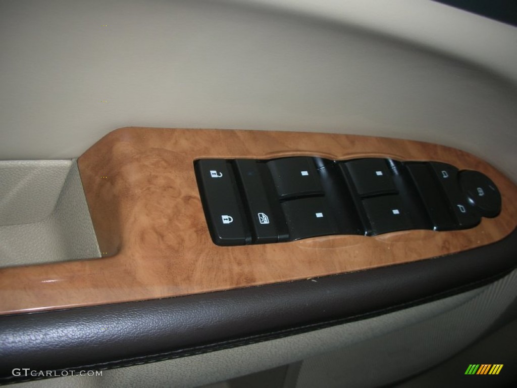 2010 Enclave CXL AWD - Red Jewel Tintcoat / Cashmere/Cocoa photo #25