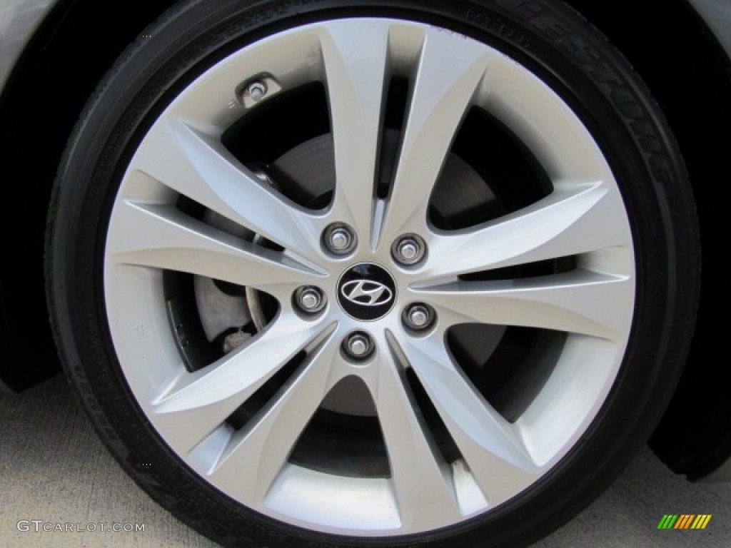 2011 Hyundai Genesis Coupe 3.8 Grand Touring Wheel Photos