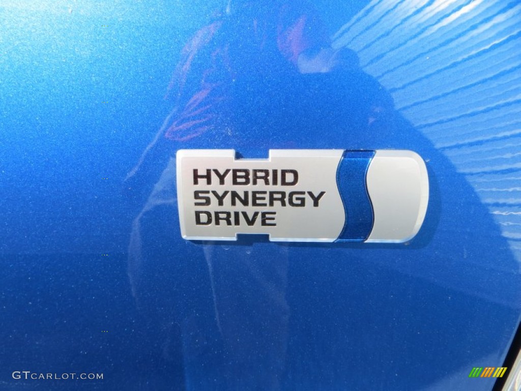 2013 Prius c Hybrid Two - Blue Streak Metallic / Light Blue Gray/Black photo #13